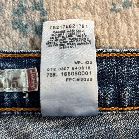 Levi’s Blue Straight 505 Cut-off Capri Jeans - Picture 3 of 15